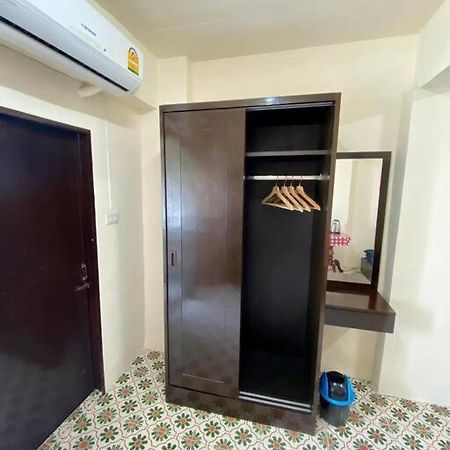 Ratanawong Place 823 Bangkok Exterior foto